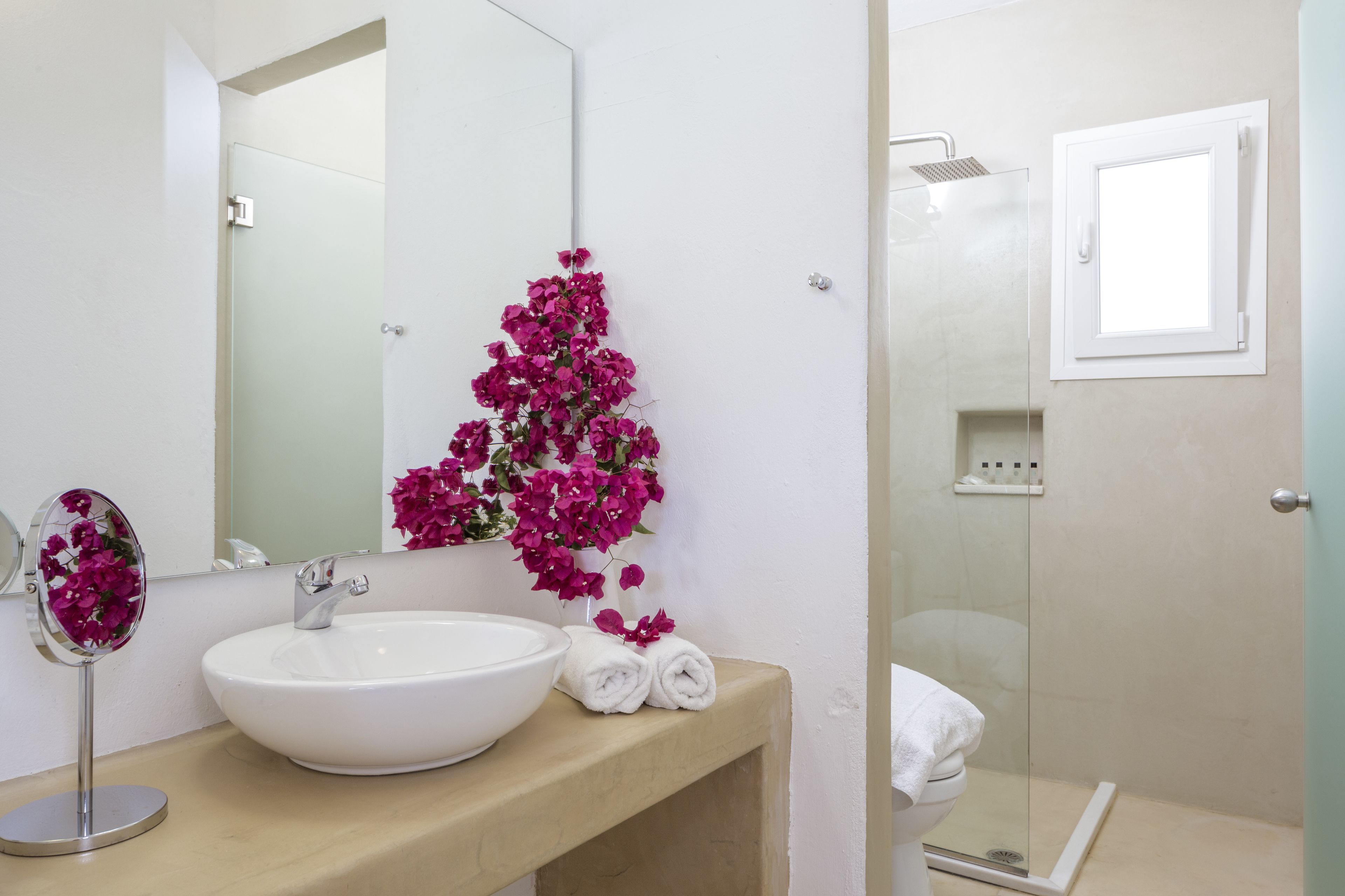 Photo - Rhenia Hotel