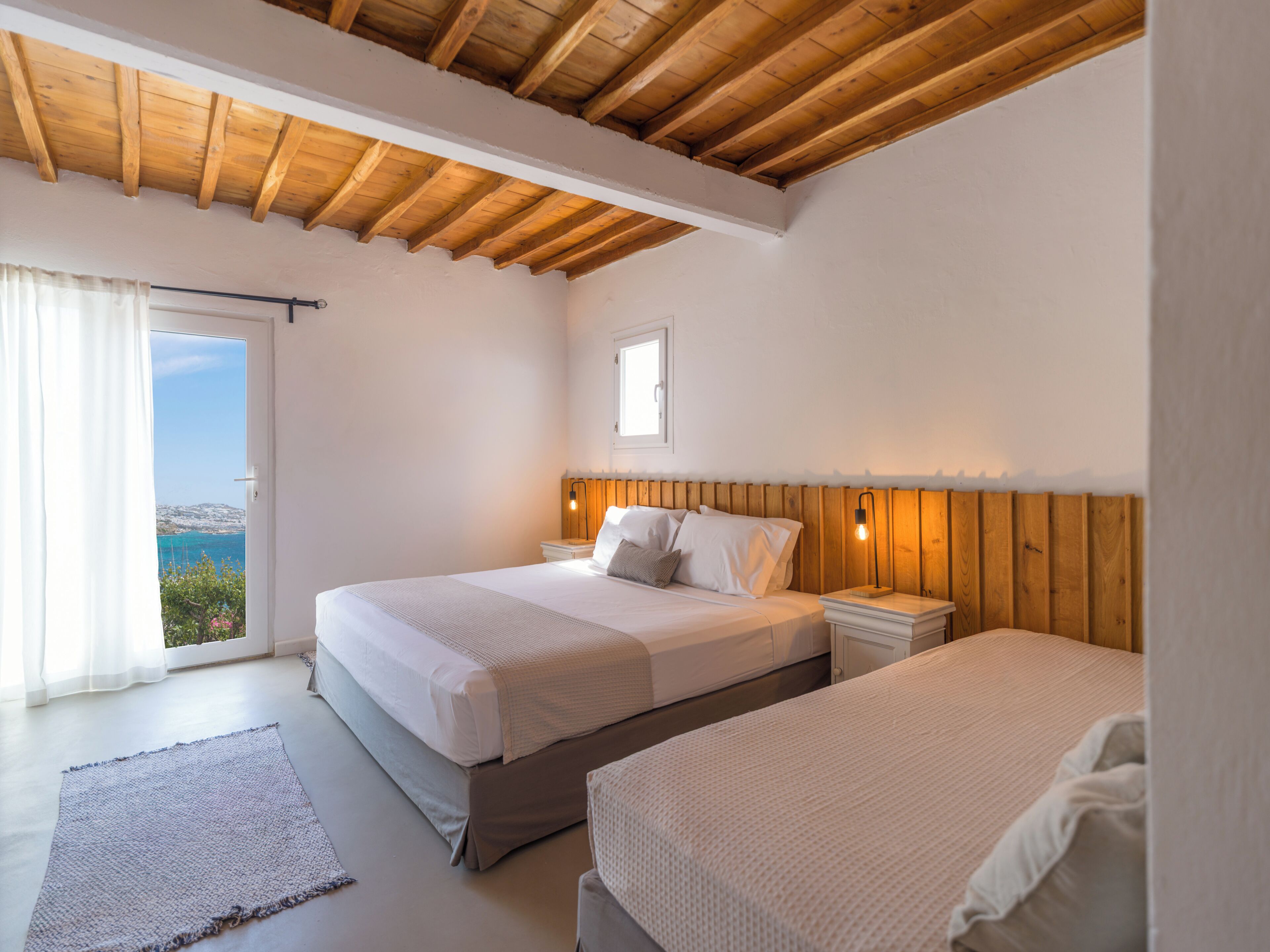 Bungalow, vistas al mar | Sábanas de algodón egipcio, colchones Select Comfort, minibar