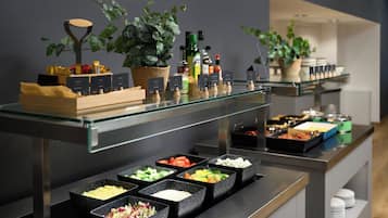Tägliches Frühstücksbuffet gegen Gebühr