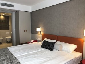 Suite junior | Caja fuerte, cortinas opacas, sistema de insonorización y wifi gratis