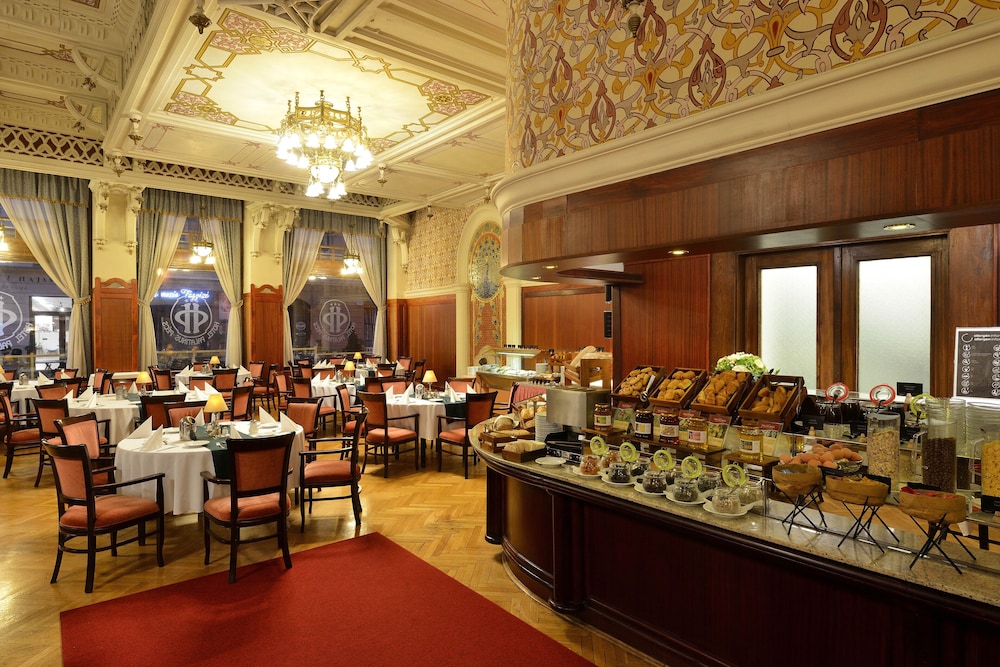 Hotel Palatinus by null