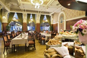 Se sirven desayunos, almuerzos, cenas y brunches