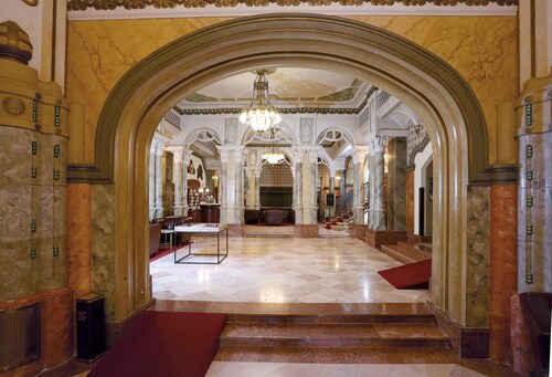 Palatinus Grand Hotel