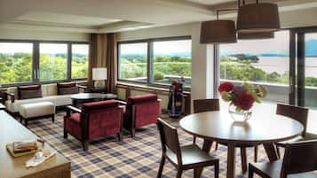 1 Bedroom Penthouse Suite