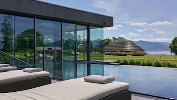 3 indoor pools, outdoor pool, open 7:00 AM to 9:00 PM, sun loungers