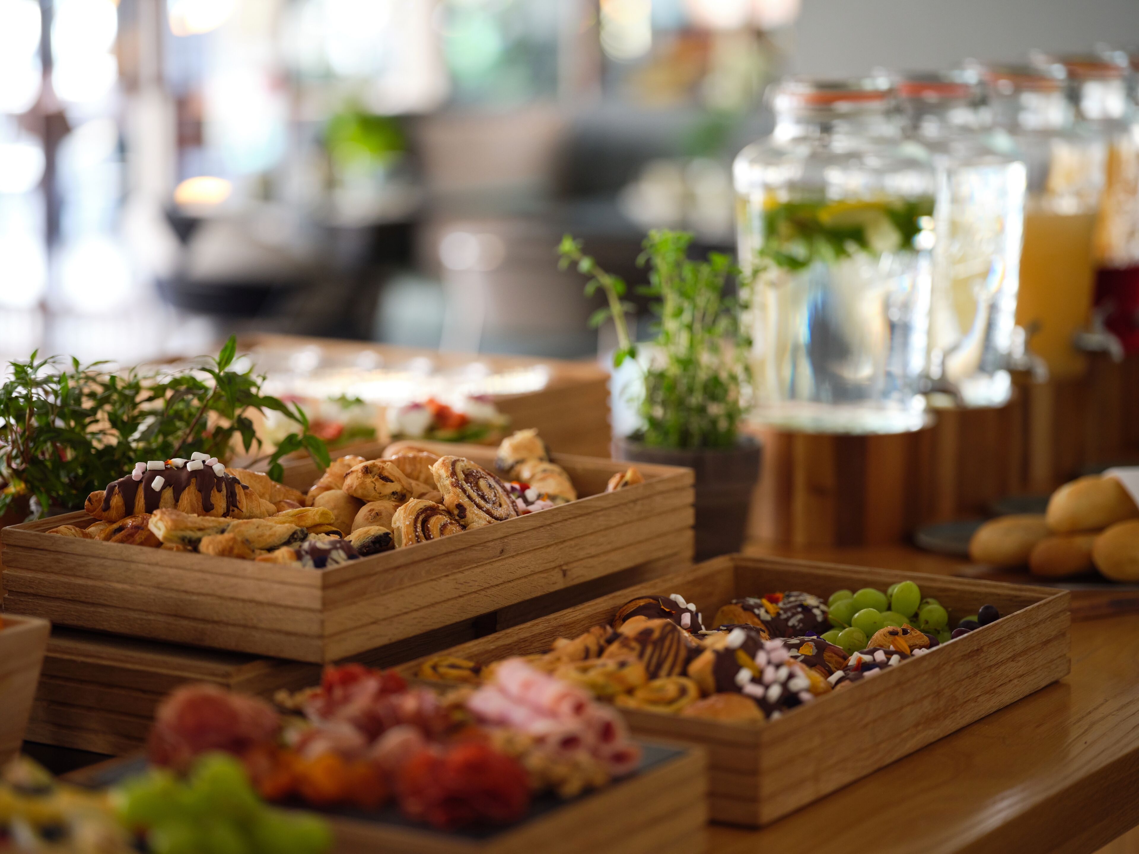 Daily buffet breakfast (EUR 25 per person)