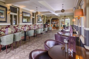 Bar (on property) - The Lake Hotel Killarney (Killarney)