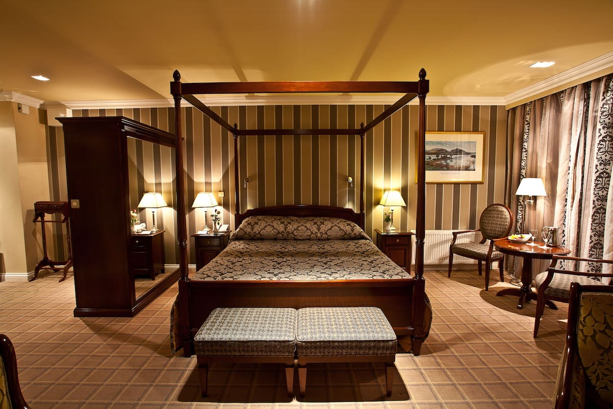 1 bedroom, hypo-allergenic bedding, in-room safe, individually decorated