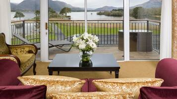 Hypo-allergenic bedding, in-room safe, individually decorated