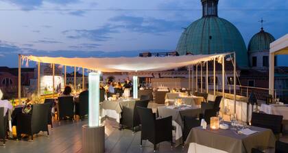 Hotel Carlton on the Grand Canal