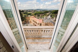 Presidential Suite, 1 Bedroom | Down comforters, minibar, in-room safe, desk