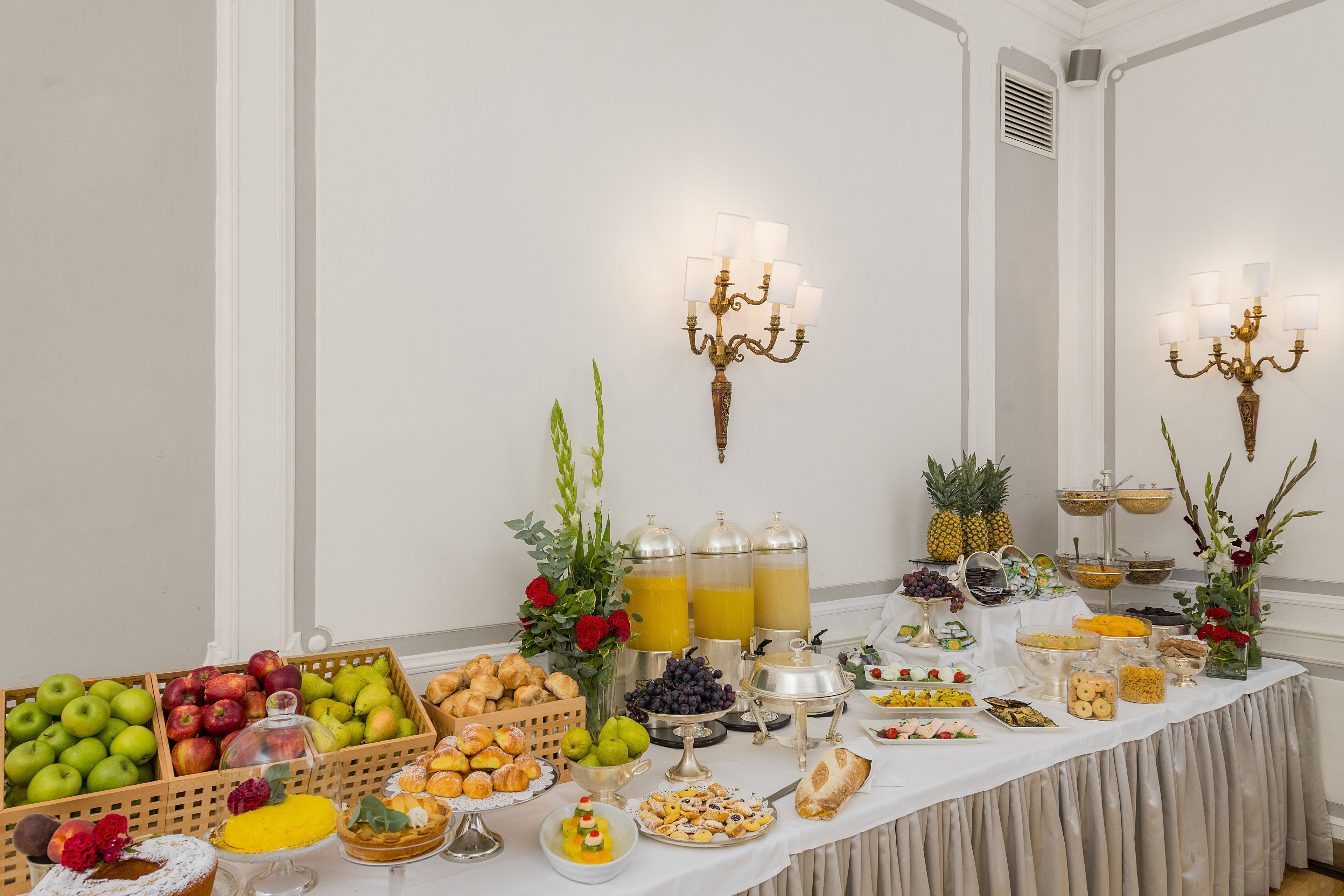 daily buffet breakfast (eur 13 per person)