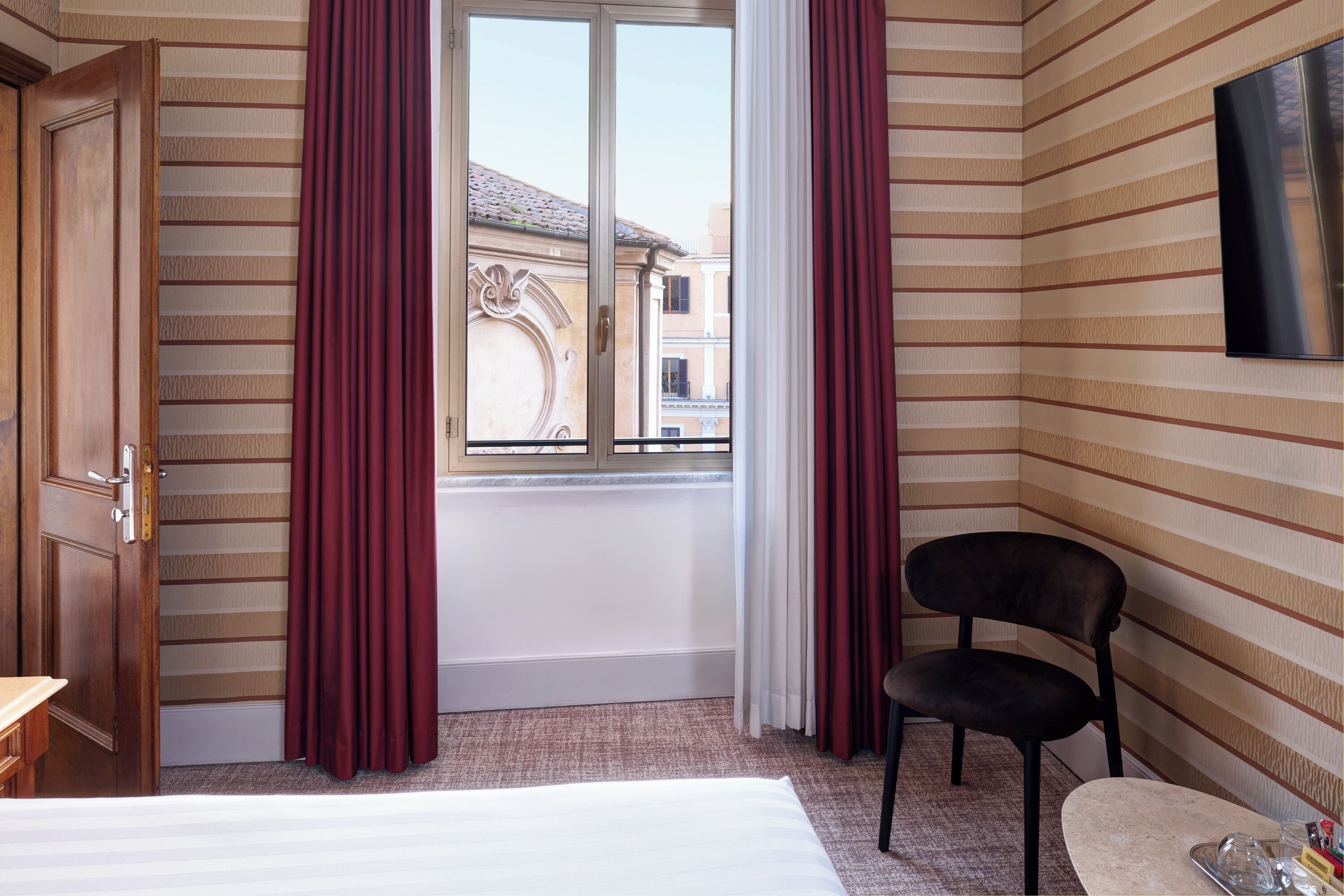 standard double room | premium bedding, minibar, in-room safe, soundproofing