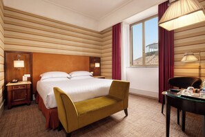 Superior dubbelrum | Sängtillbehör av högsta kvalitet och minibar