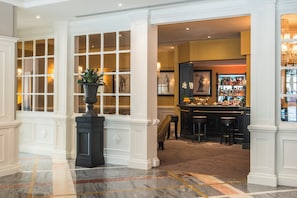 Bar (on property) - Starhotels Michelangelo (Rome)