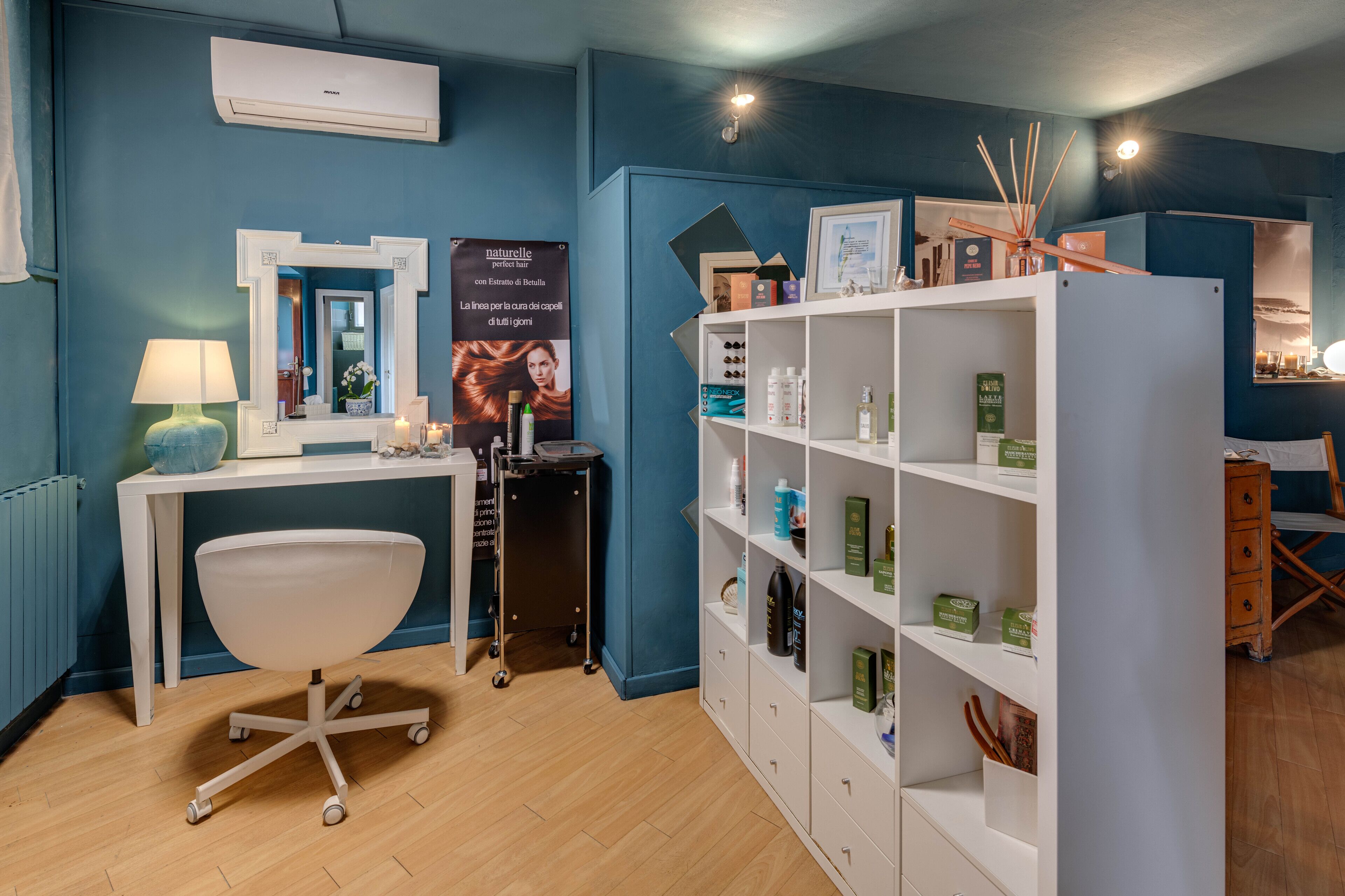 couples treatment room(s), hot stone massages, deep-tissue massages