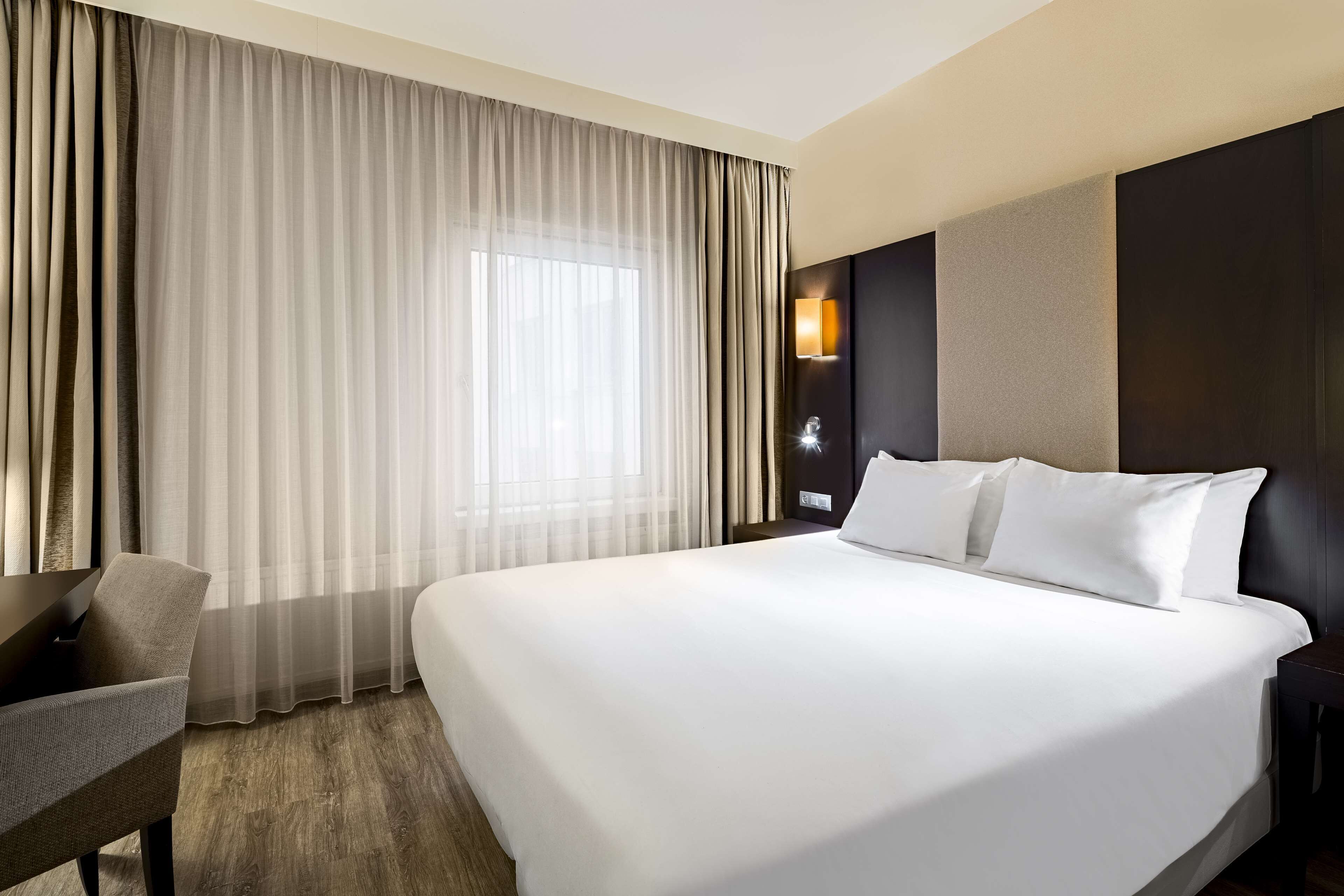 Minibar, in-room safe, desk, blackout drapes