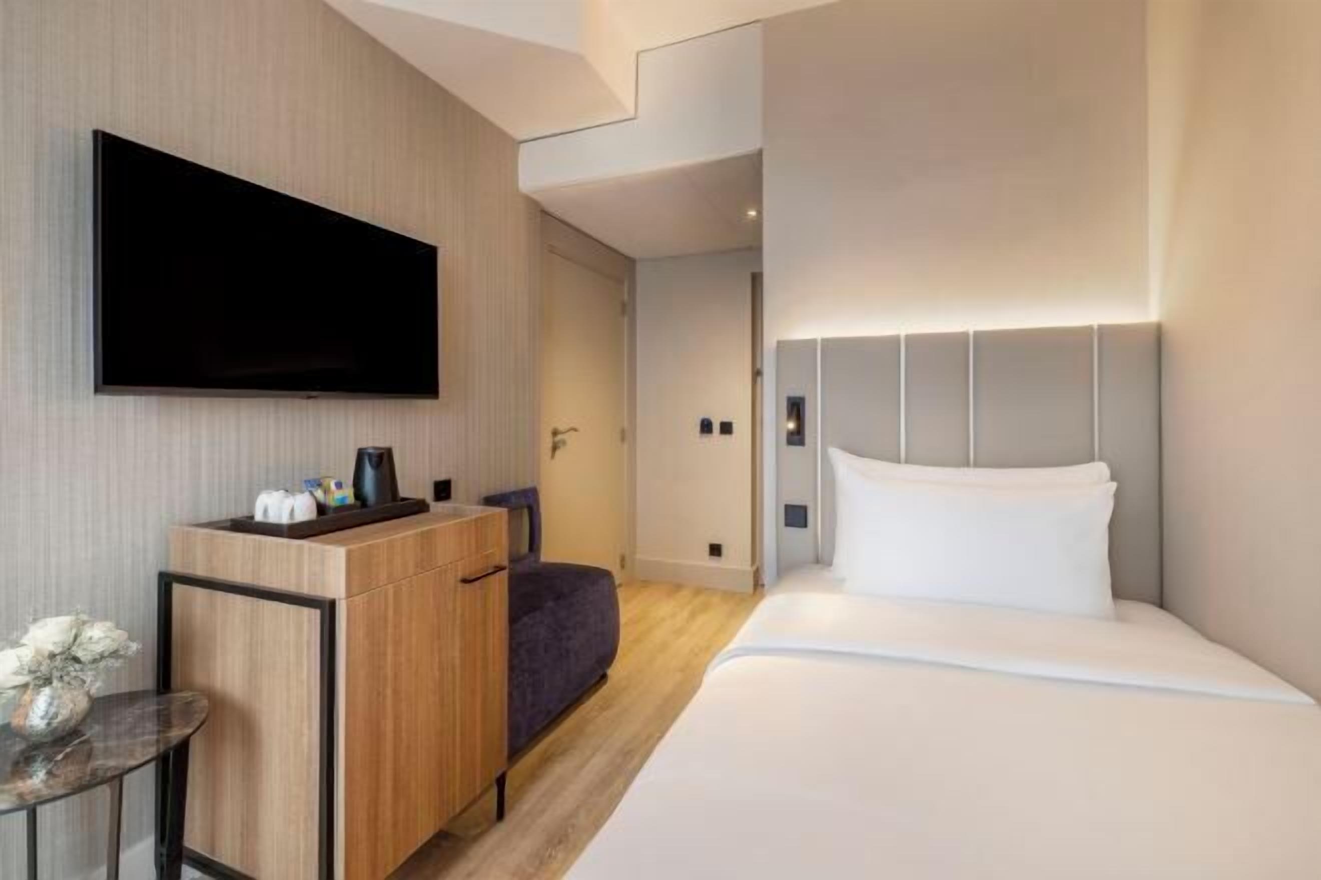 Minibar, in-room safe, desk, blackout curtains