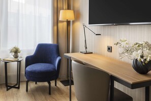 1 bedroom, minibar, in-room safe, desk