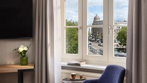 Superior-Zimmer, Stadtblick | Minibar, Zimmersafe, Schreibtisch, Verdunkelungsvorhänge