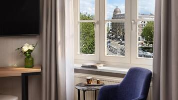 Superior Room, City View | Minibar, in-room safe, desk, blackout drapes