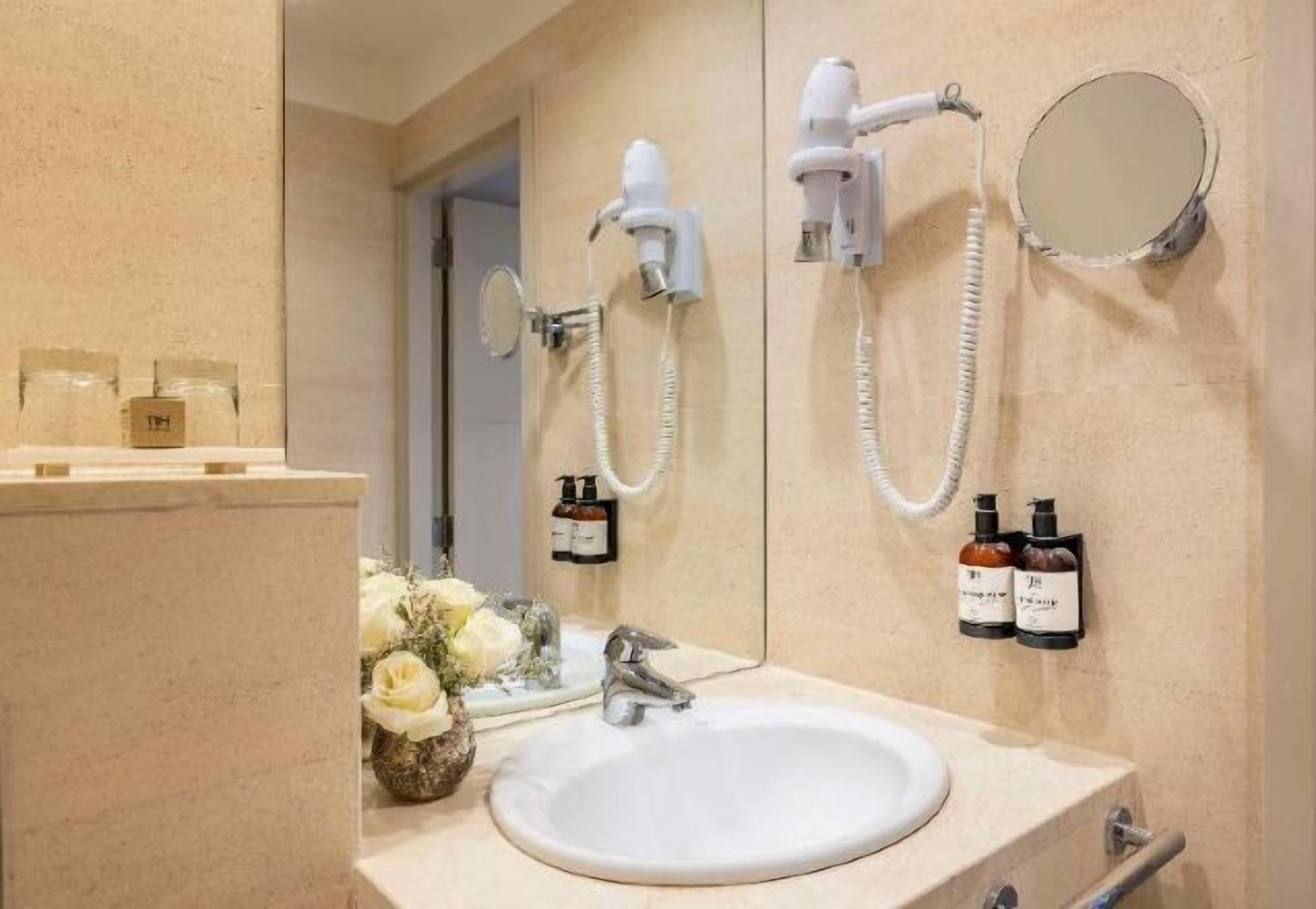 環保梳洗用品、風筒、提供毛巾