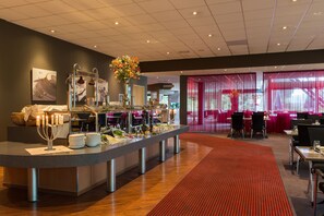 Daily buffet breakfast (EUR 15 per person)
