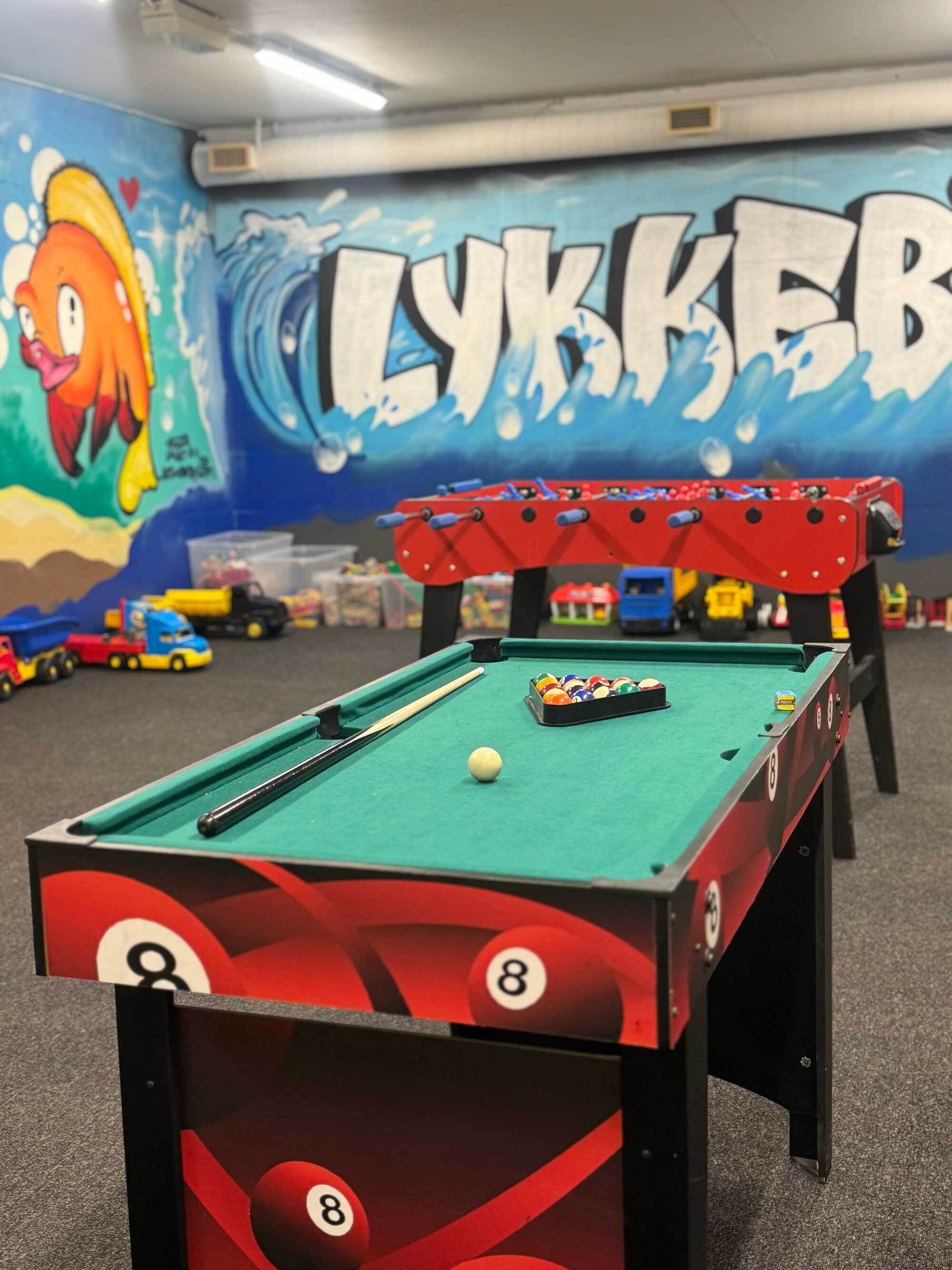 Área de juegos infantiles bajo techo