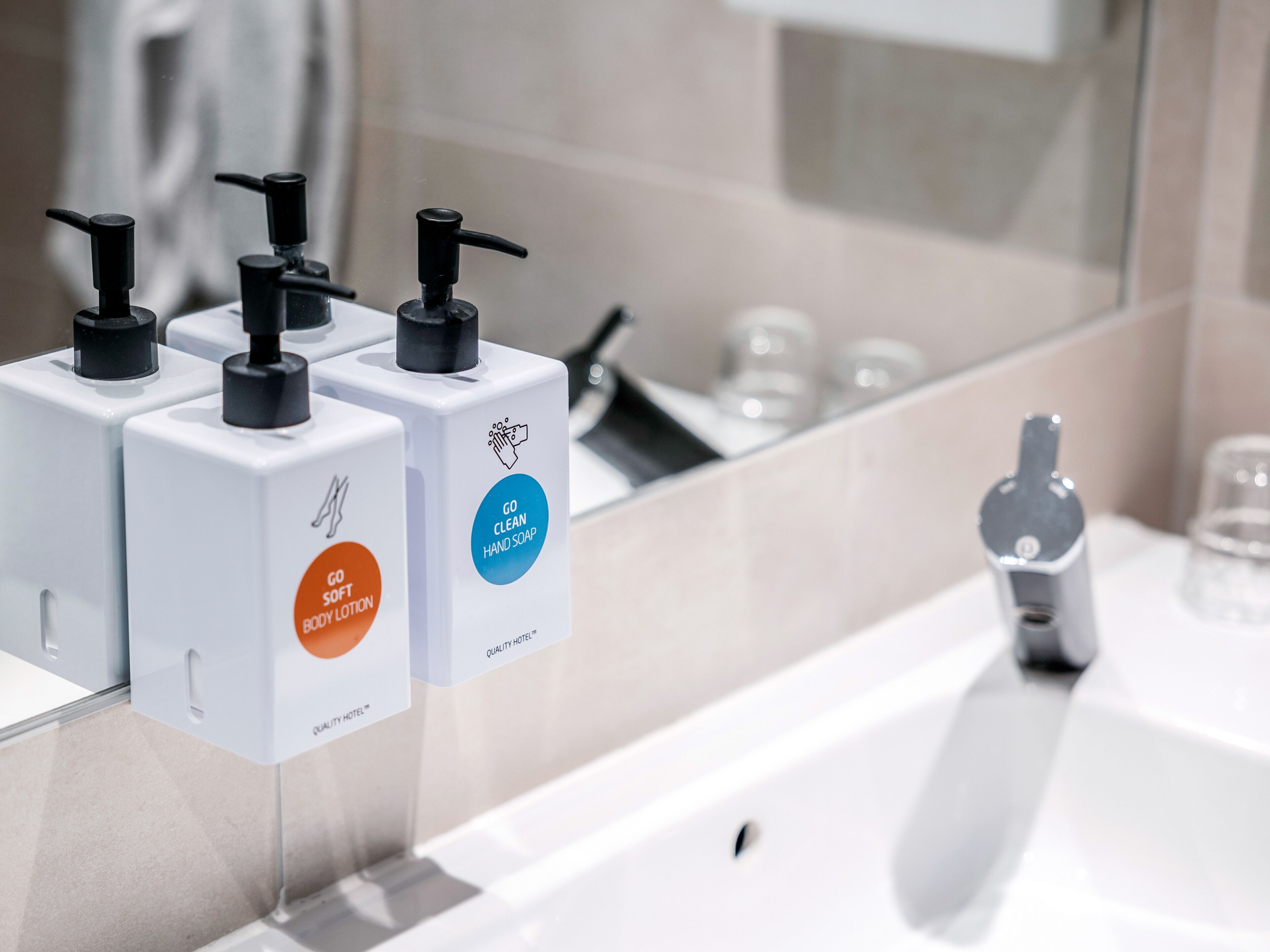 shower, hair dryer, heated floors, towels