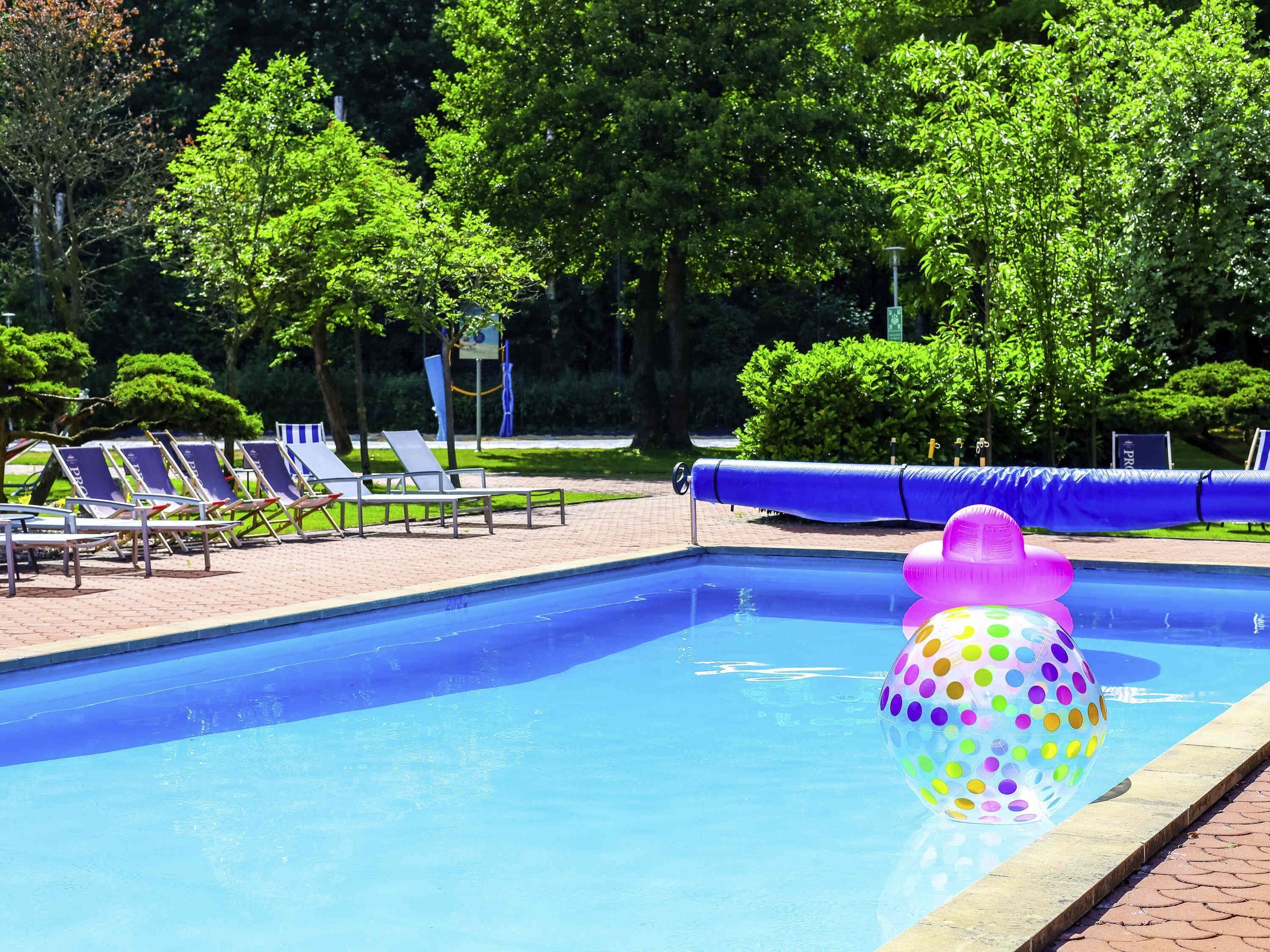 Seasonal outdoor pool