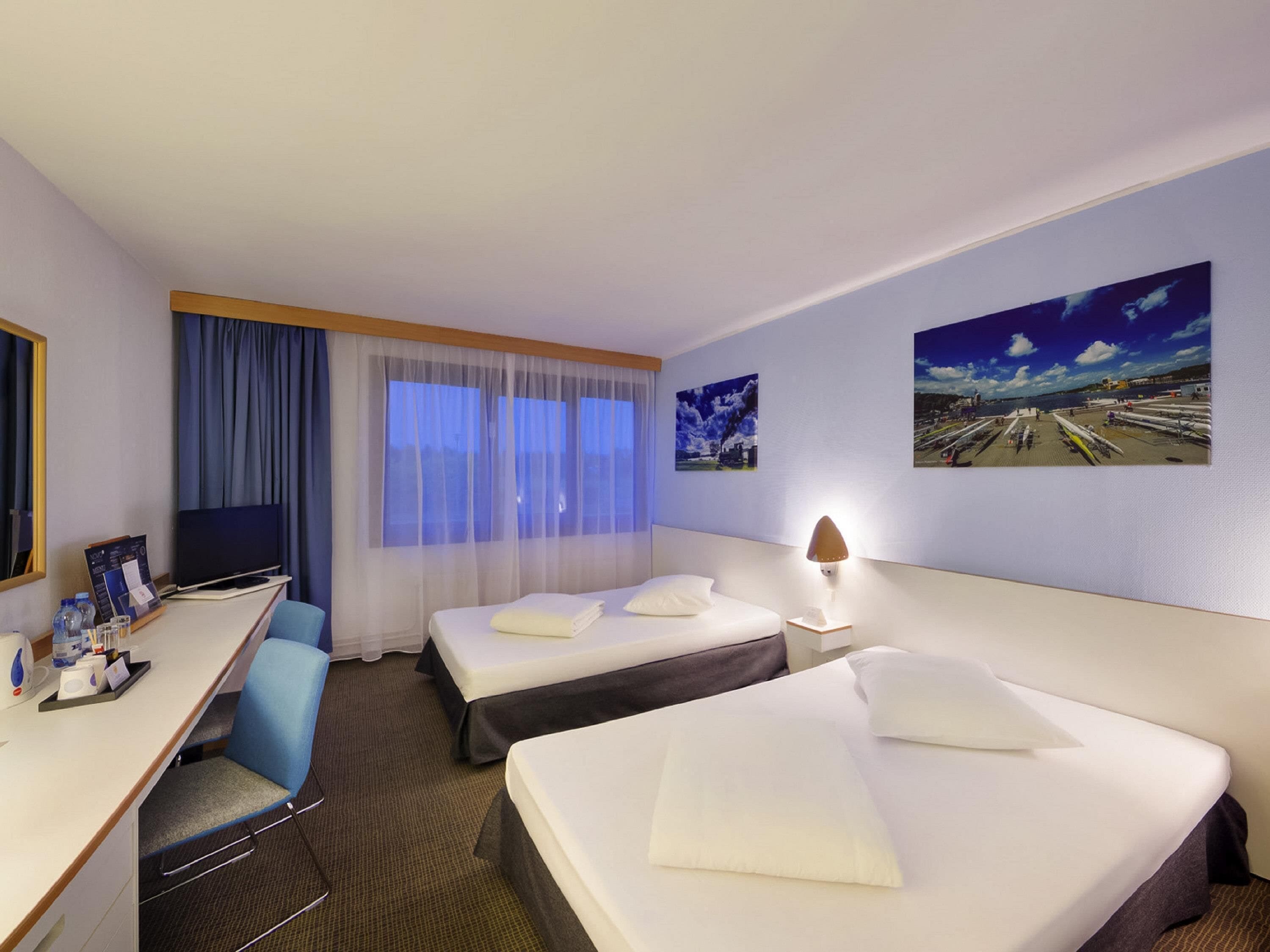Standard Room, 2 Twin Beds | Desk, blackout drapes, free cribs/infant beds, free WiFi