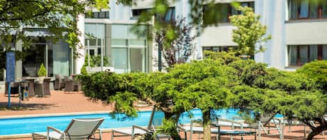 Piscine extérieure (ouverte en saison)