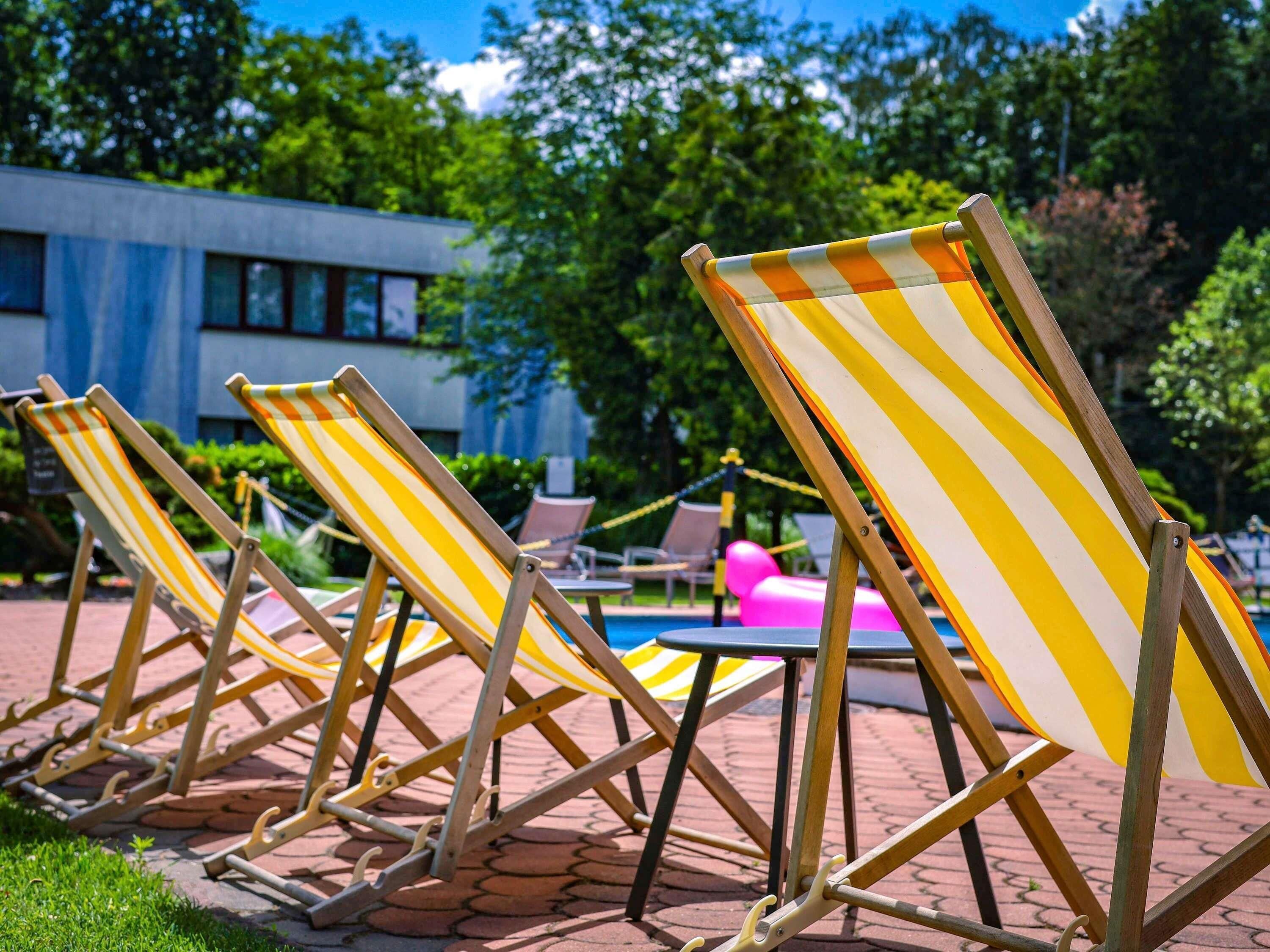 Seasonal outdoor pool