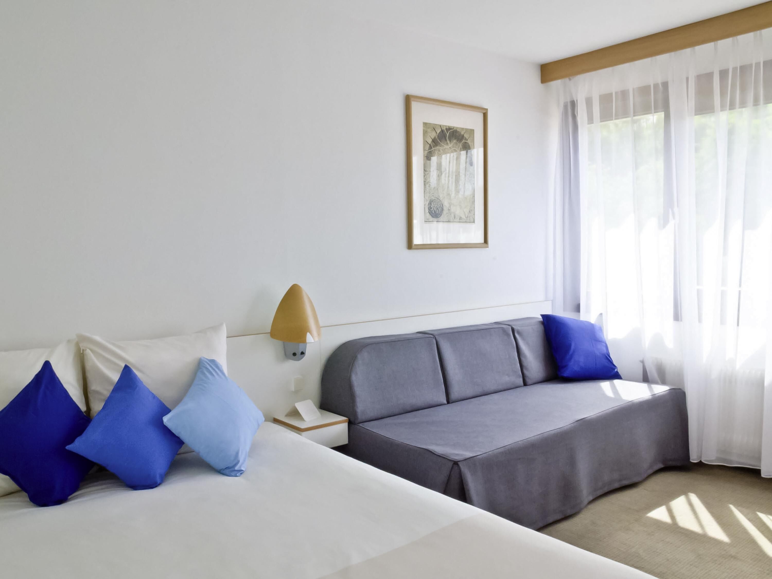 Standard Room, 1 Double Bed with Sofa bed | Desk, blackout curtains, free cots/infant beds, free WiFi