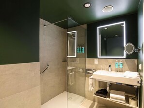 Superior Room, 1 Double Bed with Sofa bed | Desk, blackout drapes, free cribs/infant beds, free WiFi - Novotel Poznan Malta (Poznan)