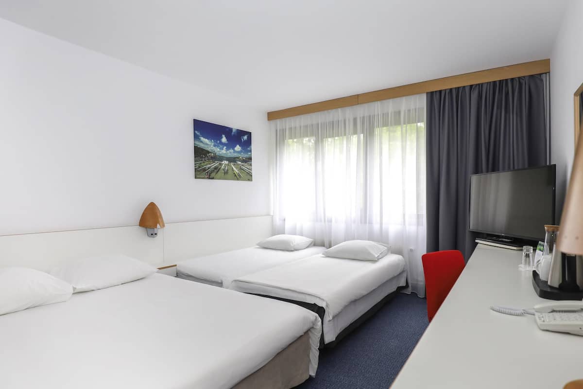 Classic Room, 1 Queen Bed with Sofa bed | Desk, blackout curtains, iron/ironing board, free cots/infant beds