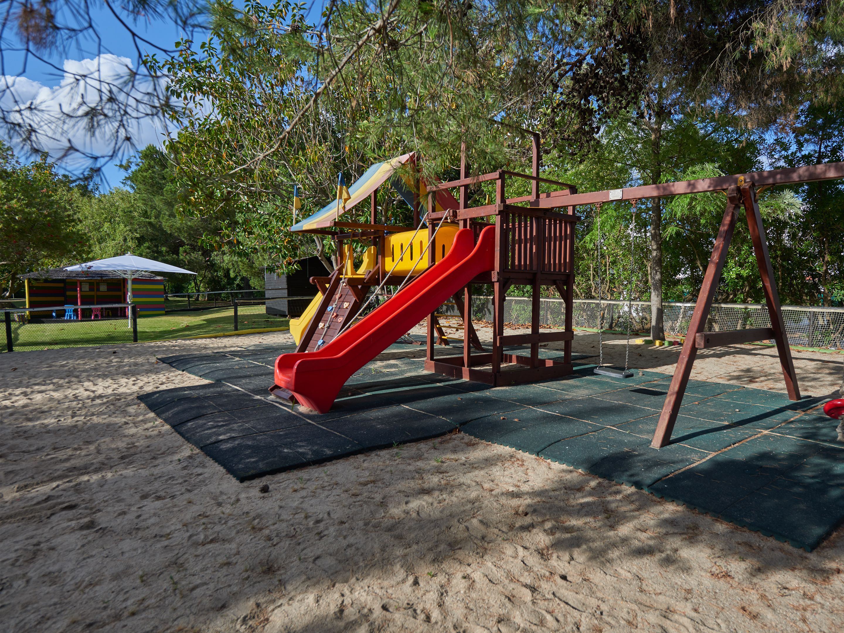 children’s play area – outdoor