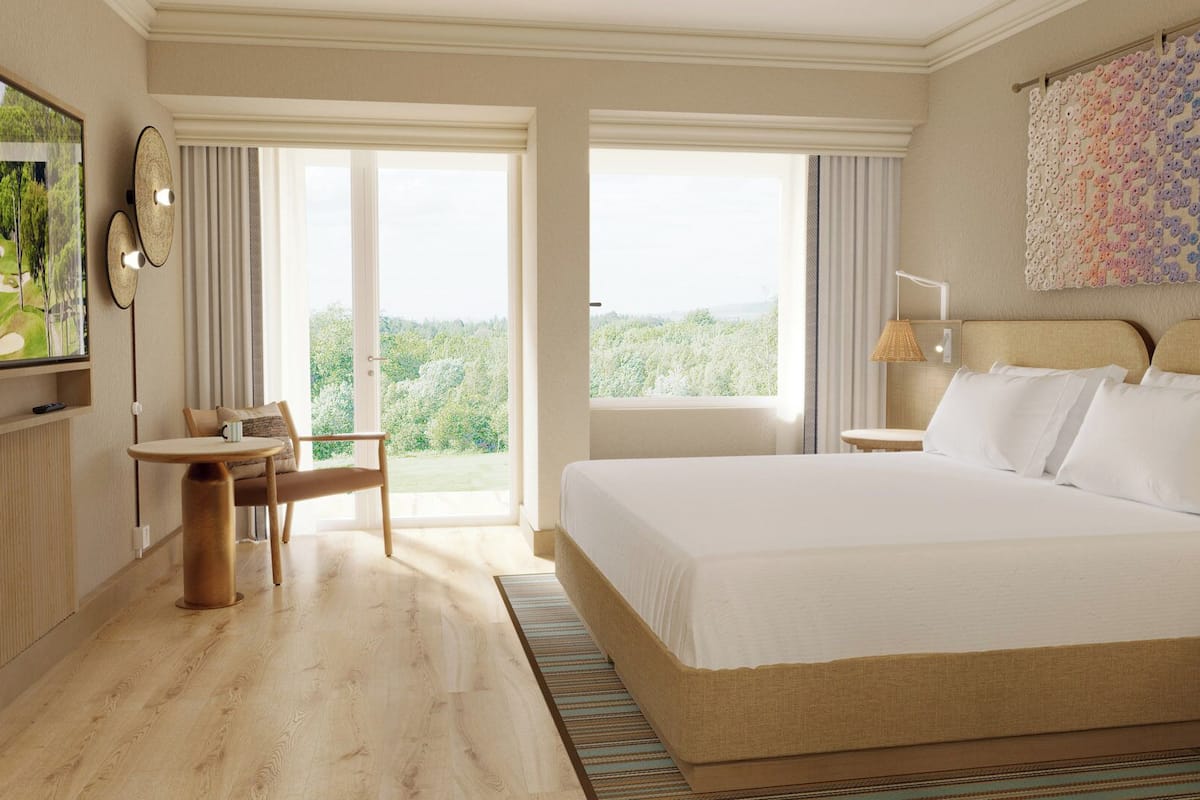 minibar, in-room safe, desk, blackout curtains