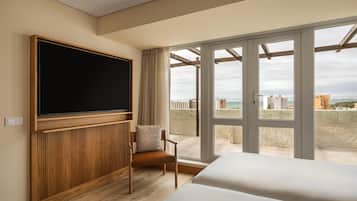 Minibar, in-room safe, desk, blackout drapes