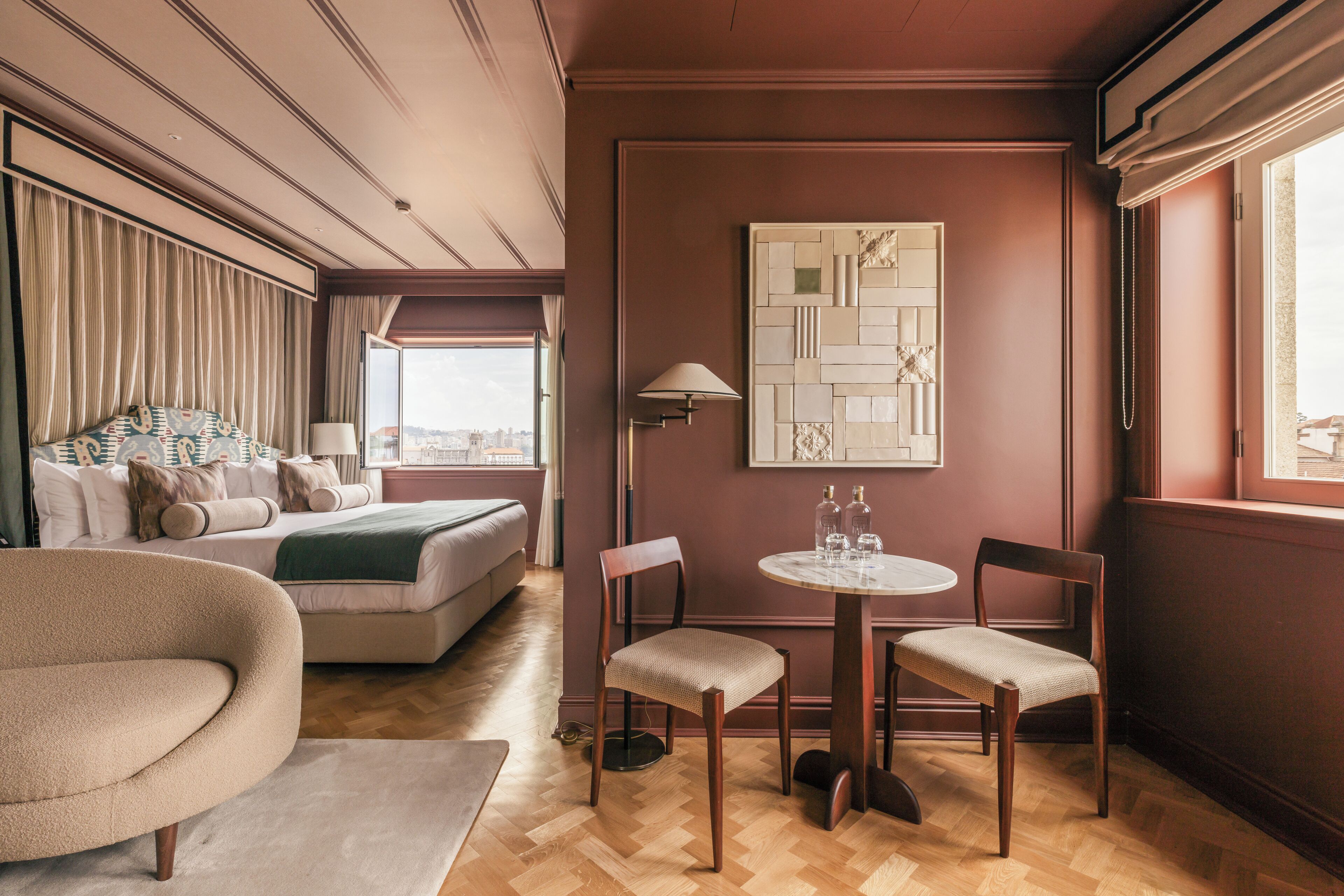 Hypo-allergenic bedding, in-room safe, blackout drapes, soundproofing