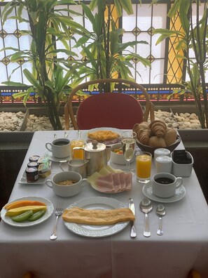 包含每日即点即煮早餐