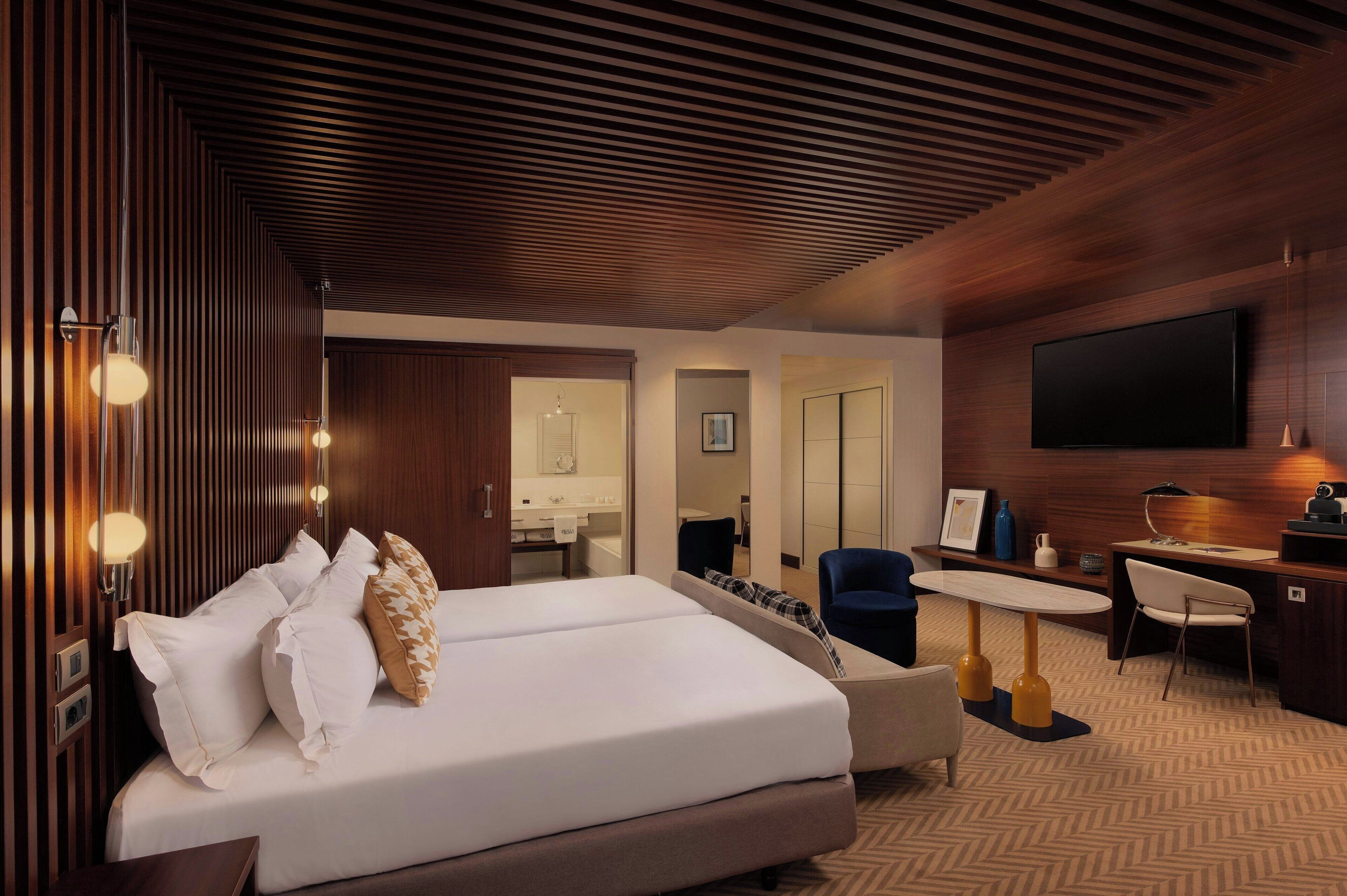 premium room, 2 single beds (vintage) | minibar, in-room safe, desk, free wifi