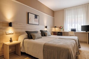 Tomannsrom | Minibar, skrivebord, wi-fi (inkludert) og sengetøy