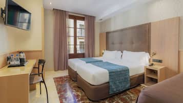 1 habitación, edredón, minibar y caja de seguridad en la habitación