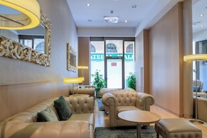 Sala de estar en el lobby