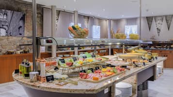 Daily buffet breakfast (EUR 16 per person)