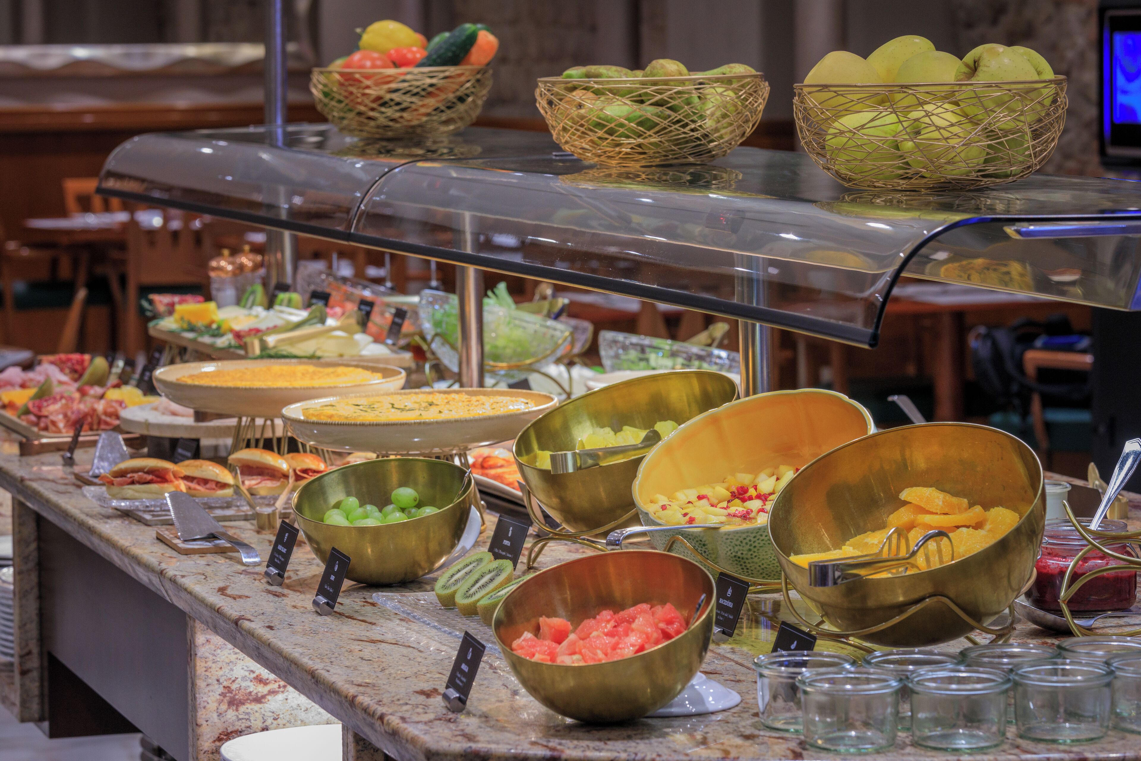 daily buffet breakfast (eur 16 per person)