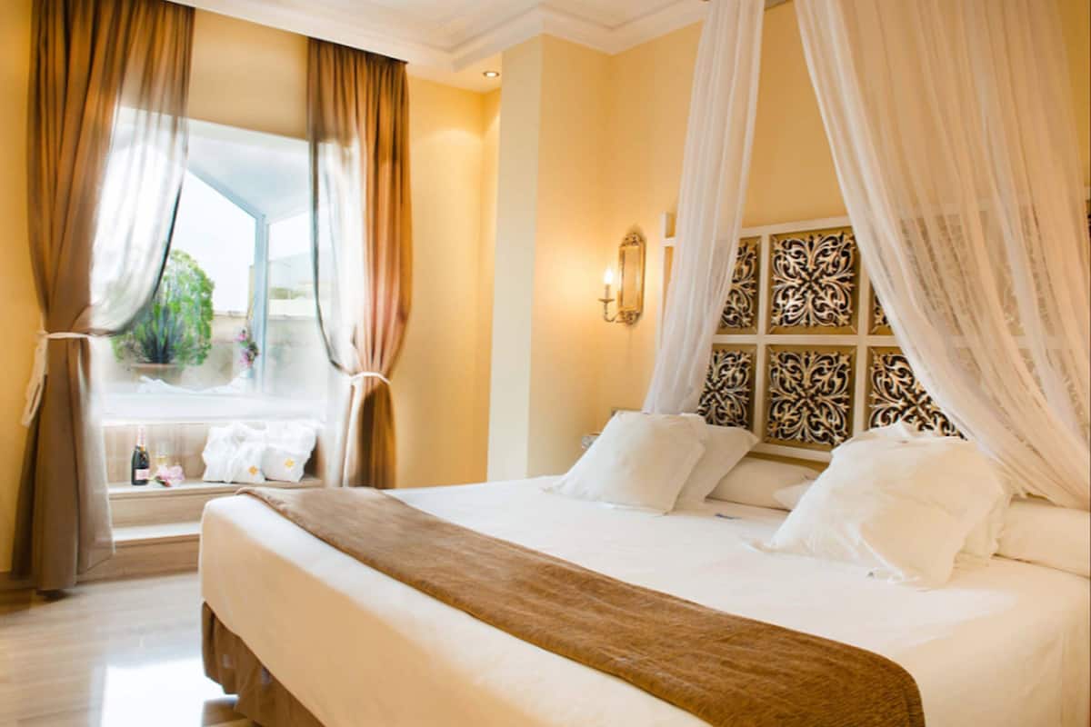 Couette en duvet d'oie, minibar, coffres-forts dans les chambres, bureau