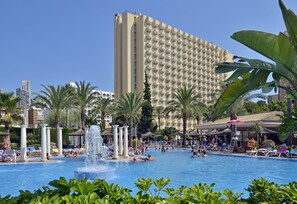 3 outdoor pools