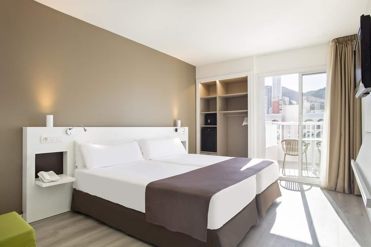 Desk, free WiFi, bed sheets